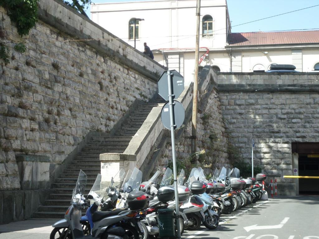 Hotel Aurora La Spezia Buitenkant foto